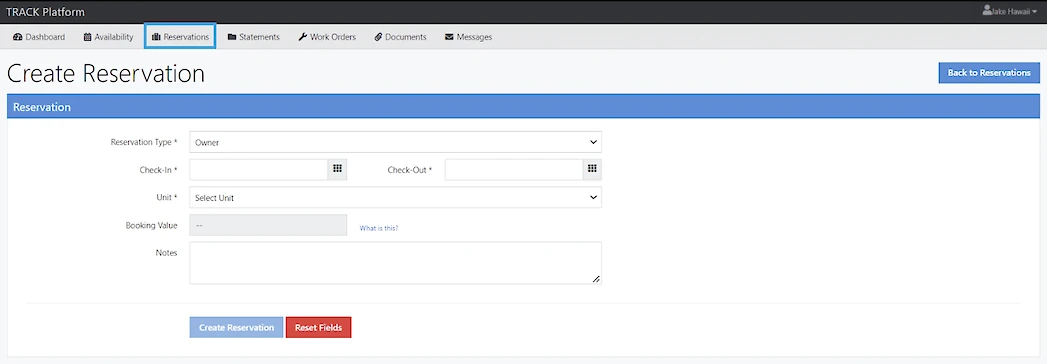 A hotel reservation form: choose type (Owner), check-in/out dates, unit selection, booking value, notes, and action buttons to create or reset.